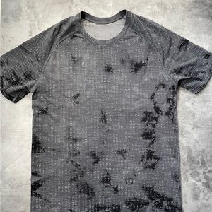 Lululemon Metal Vent Tech Short Sleeve 2.0